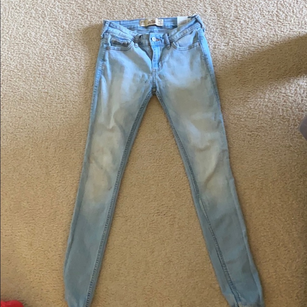 Hollister 00 Light wash skinny jeans